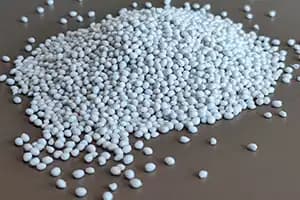 Bottle-to-bottle rPET resin made from recycled rPET flakes.